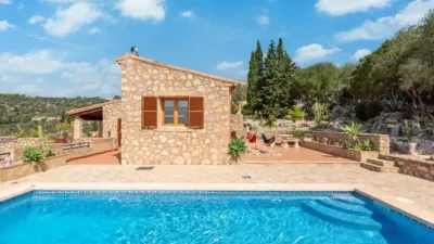 Rustic house on Calle Ds Ss Pol 12, Parc. photo 5