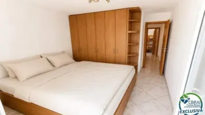 Apartment in Carrer del Cap de la Gola photo 8
