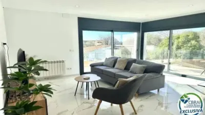 Chalet on Carrer de Navarra photo 13