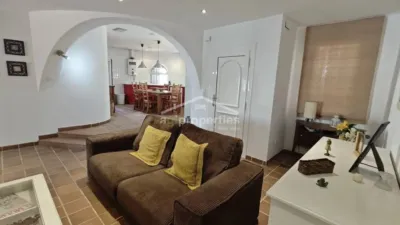 Chalet on Carrer del Llobregat photo 4