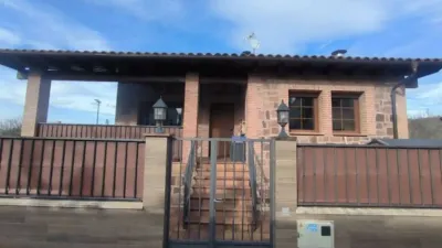 Chalet en calle Urrez photo 18