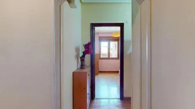 Apartment in Lutxana-Llano photo 4