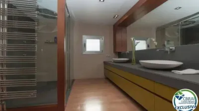 Chalet on Carrer de la Gran Via de Pau Casals photo 45