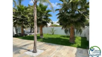 Chalet on Carrer Falconera photo 19