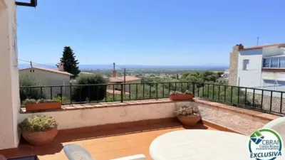 Chalet on Carrer de Salamanca photo 3