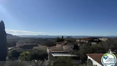 Chalet on Carrer de Navarra photo 4