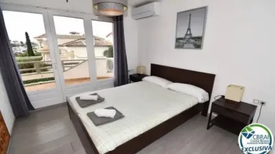 Chalet on Sector Salins 1st Line Street, 1 photo 8