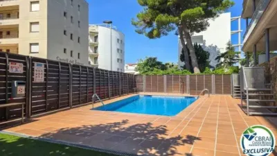 Apartment on Carrer de Joanot Martorell photo 27