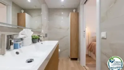 Apartment on Carrer de Madrid photo 15