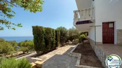 Chalet in Urbanització Santa Isabel photo 3