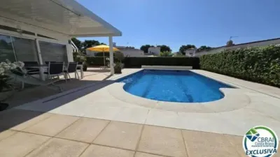 Chalet on Carrer del Montseny photo 5