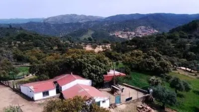 Rustic house in La Nava photo 3