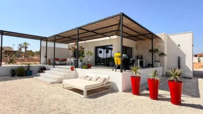 Chalet in Camarillas photo 7