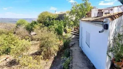 Rustic property in El Campillo photo 2