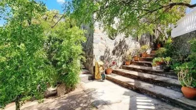Rustic property in El Campillo photo 3