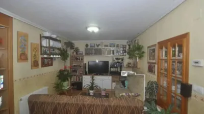 Chalet en Camarillas photo 6