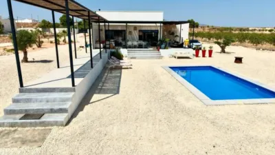 Chalet in Camarillas photo 4