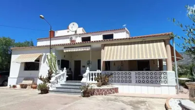 Chalet in Crevillent photo 2