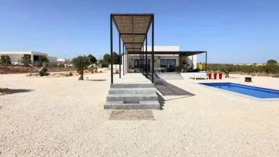 Chalet in Camarillas photo 9