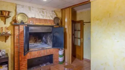 Chalet in Camarillas photo 18