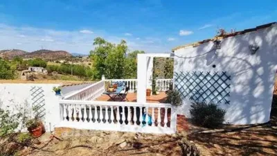 Rustic property in El Campillo photo 27