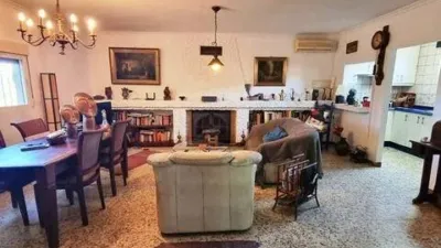 Rustic property in El Campillo photo 9