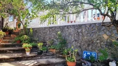 Rustic property in El Campillo photo 4