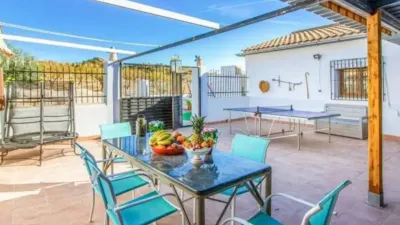 Chalet in Camarillas photo 7