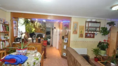 Chalet en Camarillas photo 9