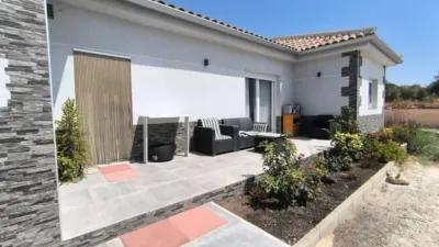 Chalet en Camarillas photo 13