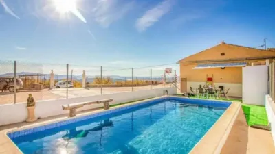 Chalet in Camarillas photo 6