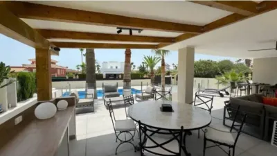 Chalet in L'Alfàs del Pi photo 6