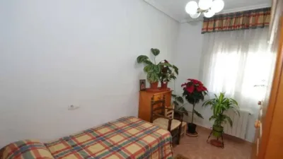 Chalet en Camarillas photo 11