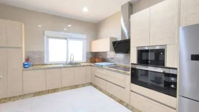Chalet in Camarillas photo 6