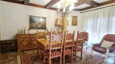 Chalet in Elda photo 2