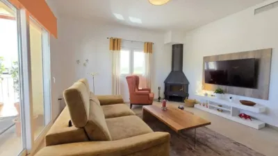 Chalet in Camarillas photo 18