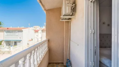Terraced house on Calle Bulnes photo 42