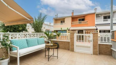 Terraced house on Calle Bulnes photo 3