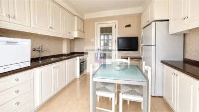 Apartment in Ensanche photo 5