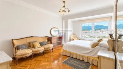Apartment in Ensanche photo 10