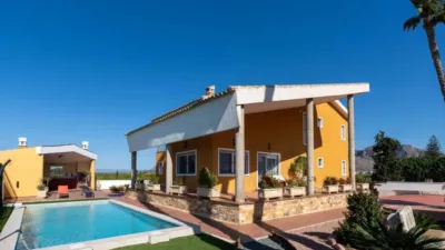 Chalet on Camino Fabregat Street, 29 photo 4