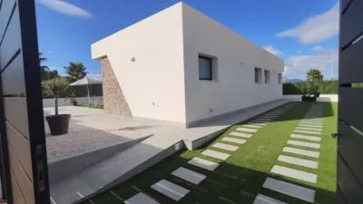 Chalet on Calle Urba Coto Rinales, 270 photo 36