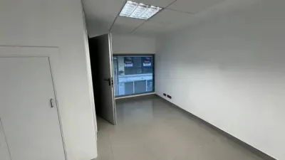 Local comercial en alquiler en Ferrol - Més