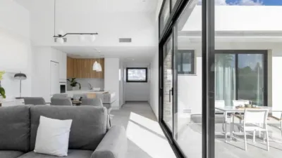 Chalet on Calle Urba Coto Rinales, 270 photo 11
