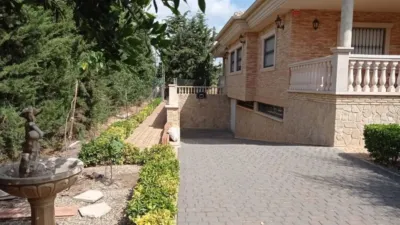 Chalet on N-A Street, -1 photo 11