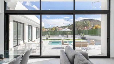 Chalet on Calle Urba Coto Rinales, 270 photo 12