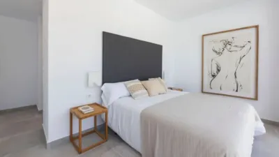 Chalet on Calle Urba Coto Rinales, 270 photo 30