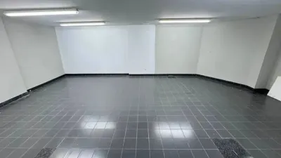 Local comercial en alquiler en Ferrol - Vista 4