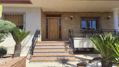 Chalet on Avenida Castillo Monteagudo photo 5