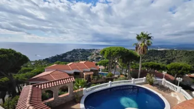 House on Carrer de Montecarlo